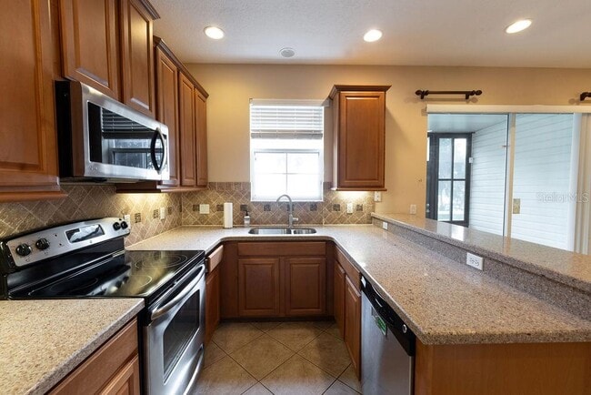 Building Photo - 10332 Fallsgrove St