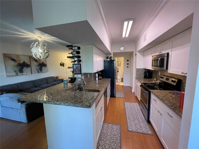 Building Photo - 140 SW 117th Ave