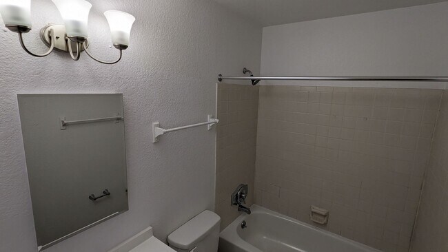 Building Photo - 3450 Cochran Dr