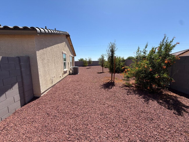 Building Photo - 1473 Jaycie Dr