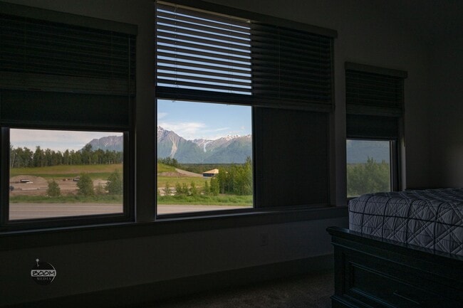 Building Photo - Premium 4BR Rental in The Ranch | Stunning Mountain Views | Easy Community Location | Automatic G...