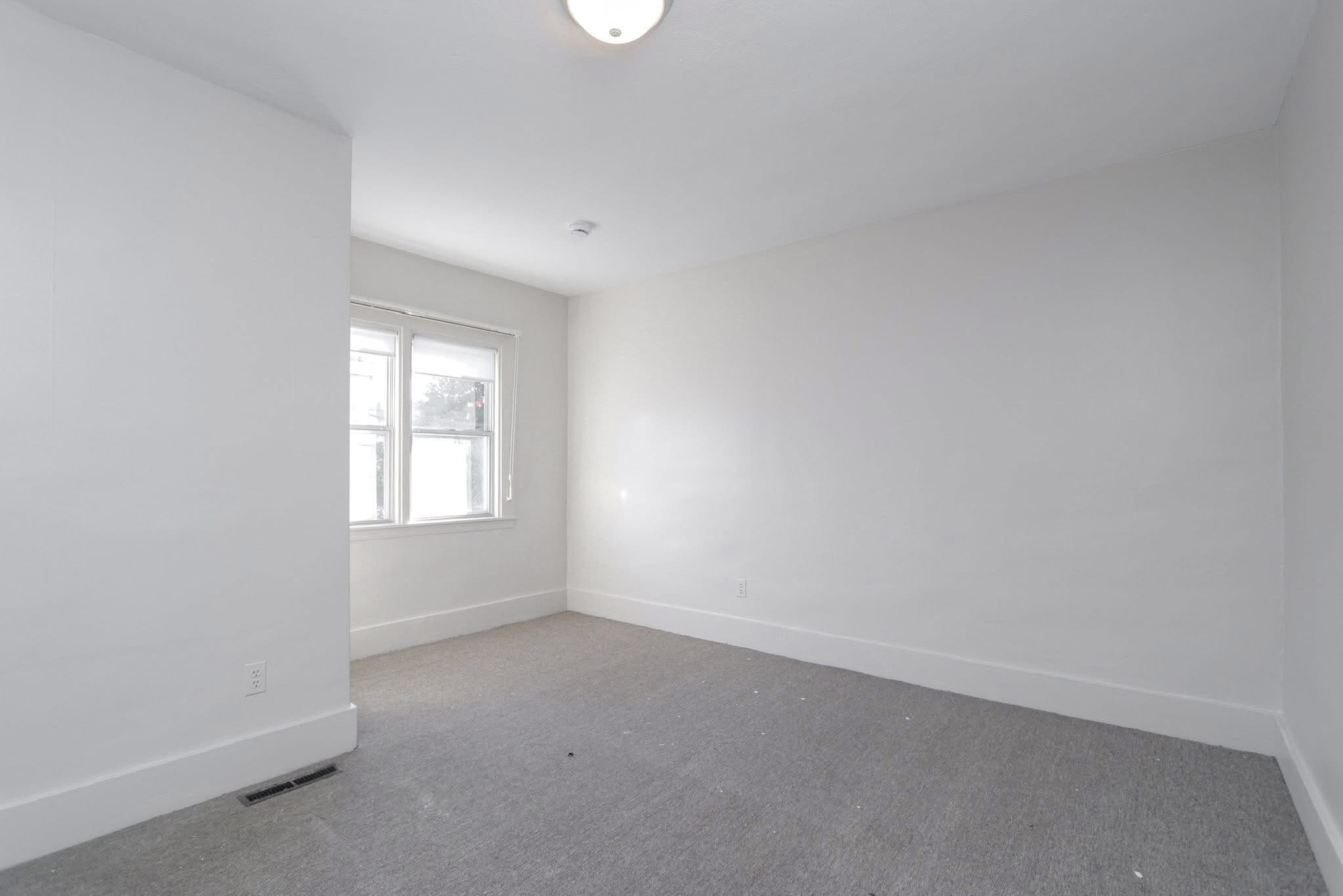 Living Room - 32 Parker St