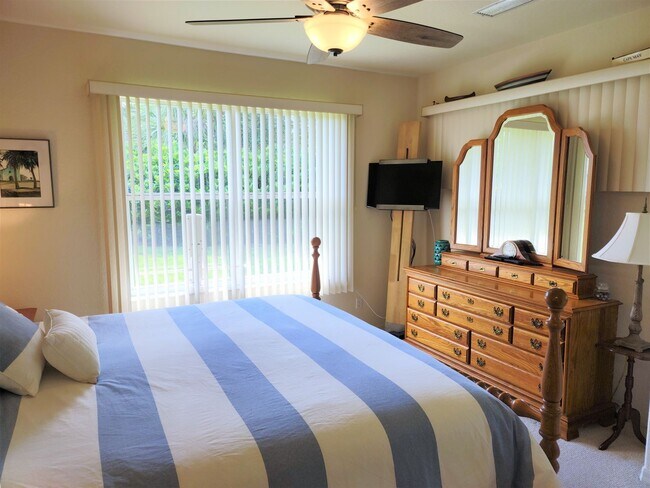 Building Photo - Seasonal Short-Term Villa located in the Auburn Cove Community with Community Pool!