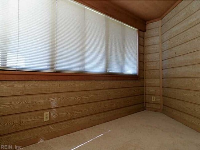 Building Photo - 529 Pheasant Run