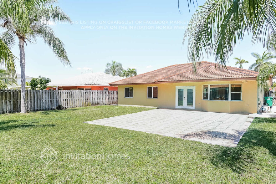 Building Photo - 14872 SW 176th St