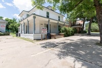 Building Photo - 301 Fry St