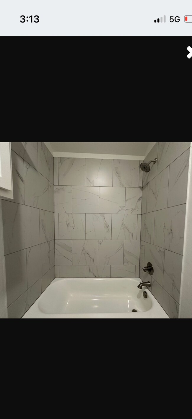 Building Photo - 11518 N University Ave