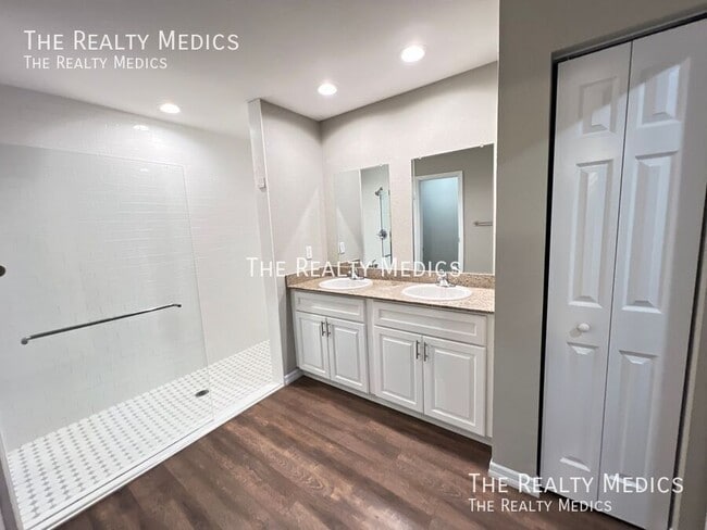 Building Photo - 2539 SW 158th Ln Rd