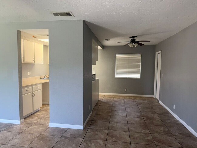 Building Photo - 13340 Navajo Rd