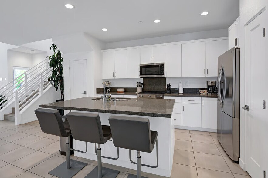 Building Photo - 2722 Sunrise Sonata Ln