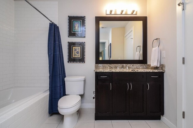 Building Photo - Luxury Midtown Condo at The Adelicia | Walk to Vanderbilt University & Vanderbilt University Medi...