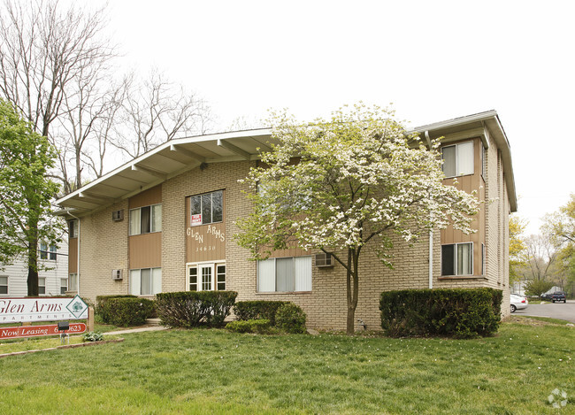 Primary Photo - Glen Arms Apartments