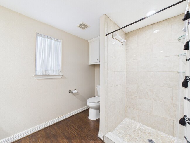 Building Photo - 15802 Firetower Rd