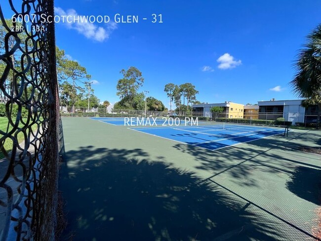 Building Photo - 6007 Scotchwood Glen