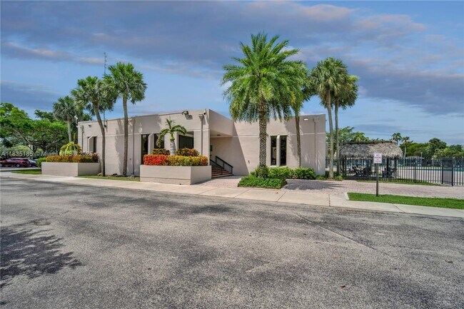 Building Photo - 8400 SW 133rd Avenue Rd