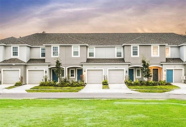 Primary Photo - 8500 Lunar Skye St