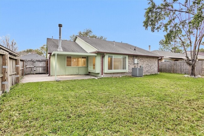 Building Photo - 1215 Three Forks Dr