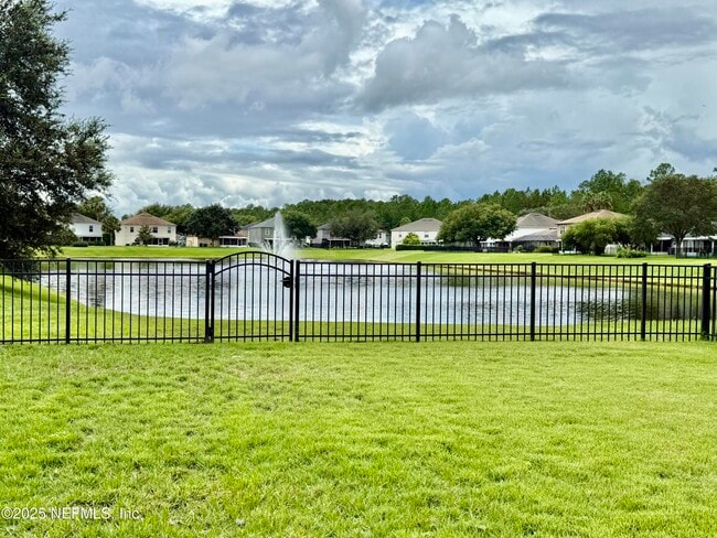 Building Photo - 76466 Longleaf Loop