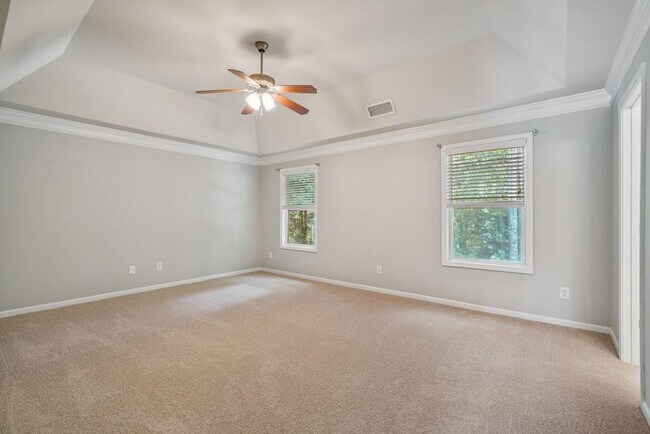 Building Photo - 3687 Vine Spgs