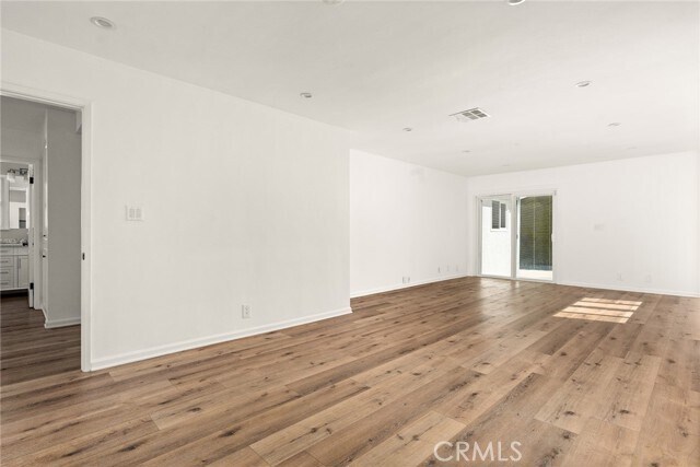 Building Photo - 5840 Allott Ave