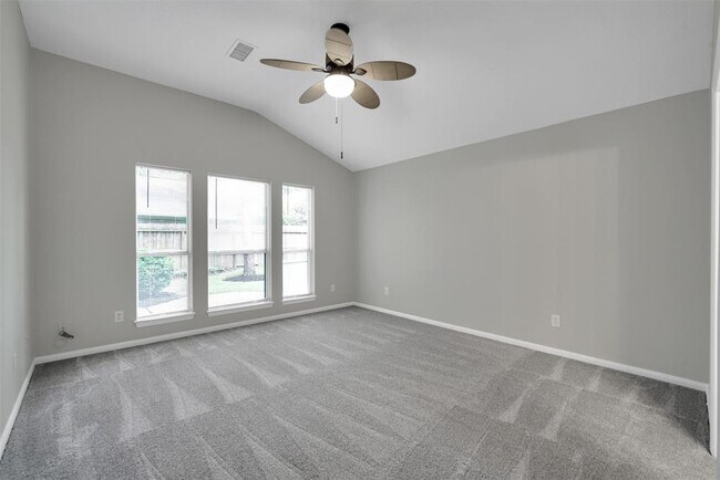 Building Photo - 38 Tivoli Garden Ct