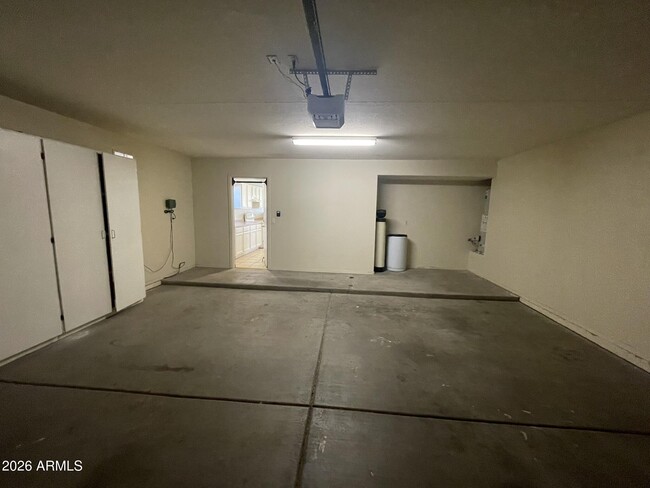 Building Photo - 4725 E Goldfinch Gate Ln