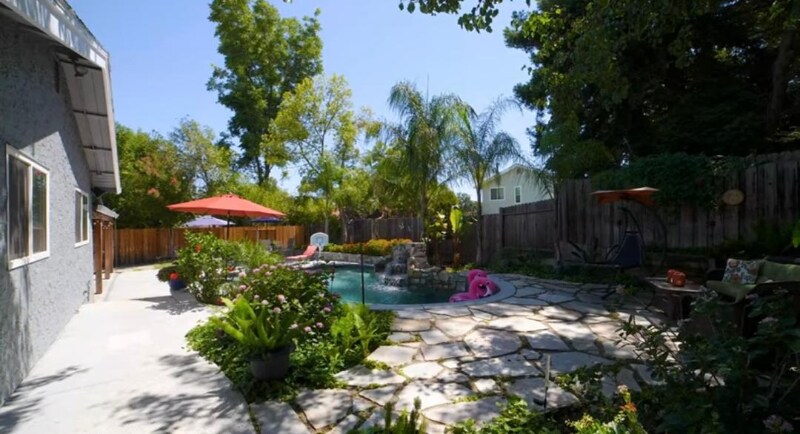 Building Photo - 8056 Hoopes Dr