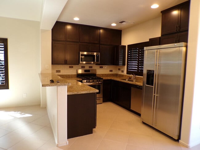 Building Photo - 844 Tiablanca Rd