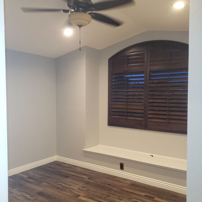 Building Photo - 13016 Mew Cir