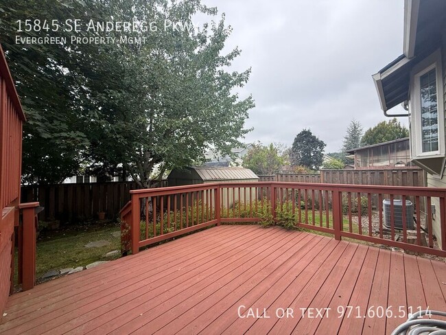 Building Photo - 15845 SE Anderegg Pkwy