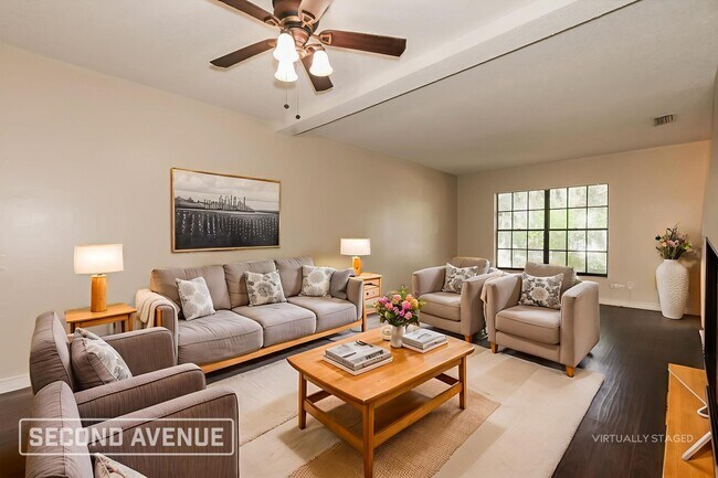 Building Photo - 3809 Pinedale St