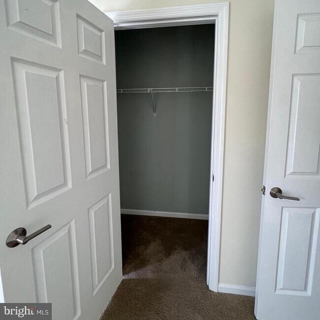 Building Photo - 716 Jupiter Hills Ct