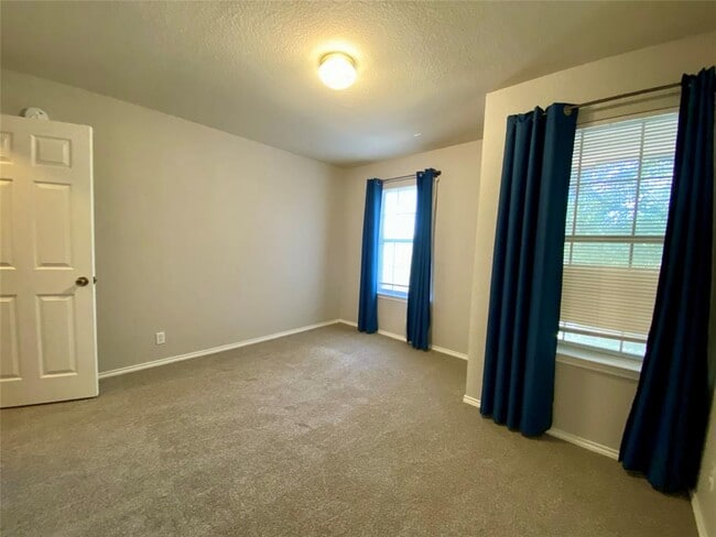 Building Photo - 6832 Auckland Dr