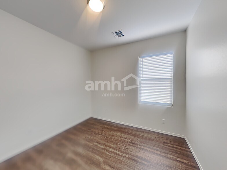 Building Photo - 17929 W Port Au Prince Ln