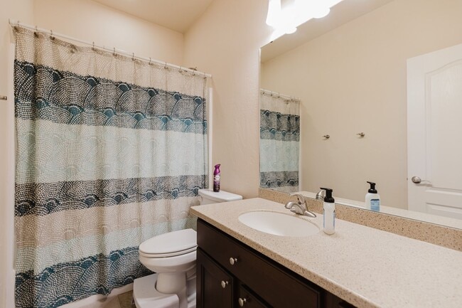 Building Photo - Meticulously kept 4 bedroom home with RV Parking/Hook ups