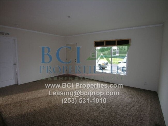 Building Photo - Welcome Home to Evergreen Place Condominiu...