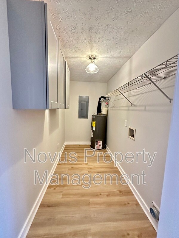 Building Photo - 427 Old Newnan Rd