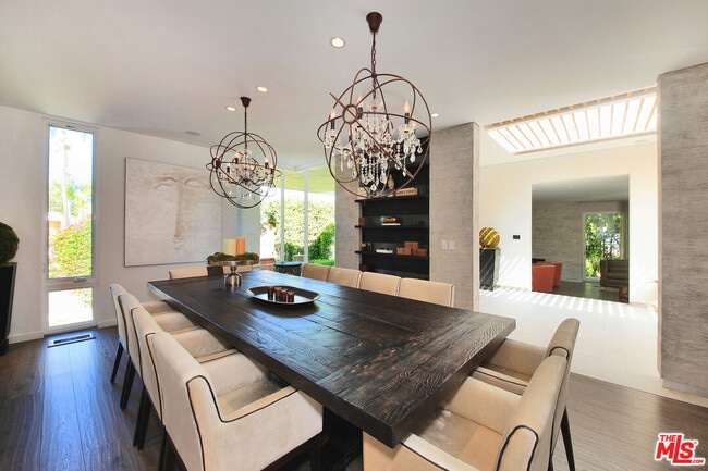 Building Photo - 3054 Elvido Dr
