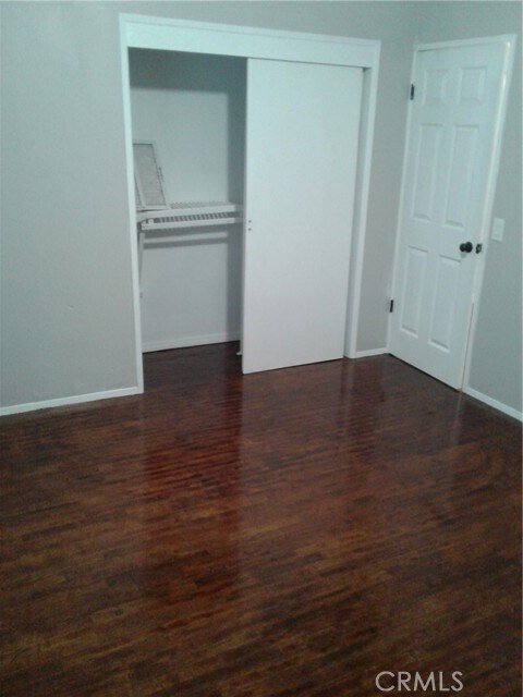 Building Photo - 924 W George St