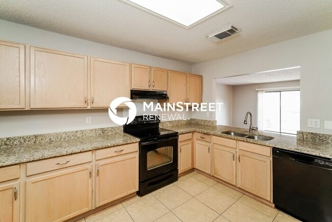 Building Photo - 3 Bedroom Pet-Friendly Home in San Antonio...
