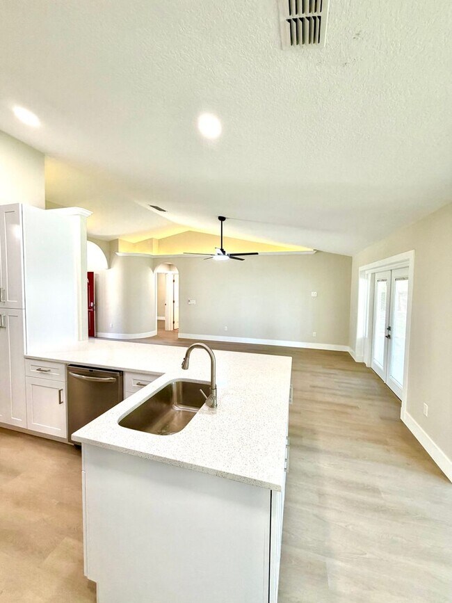 Building Photo - Winter Park 3/2 - GREAT CONDITION