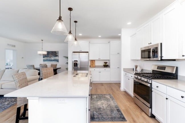 Building Photo - Get $699 off your security deposit!