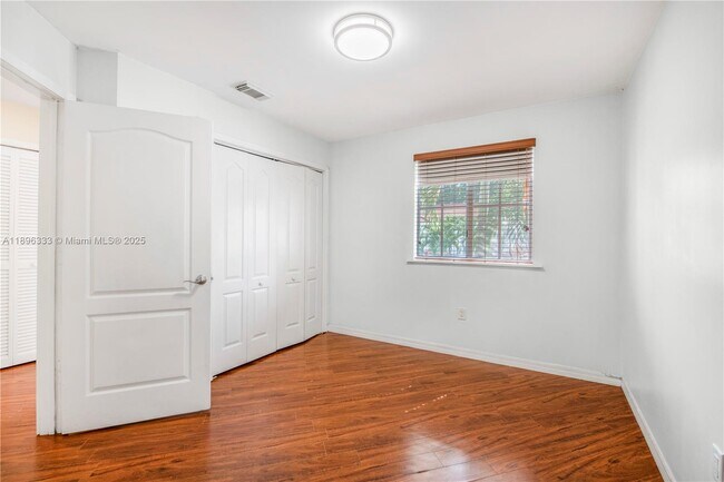 Building Photo - 14274 SW 125th Ct