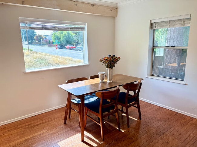 Building Photo - 4755 N Pearl St