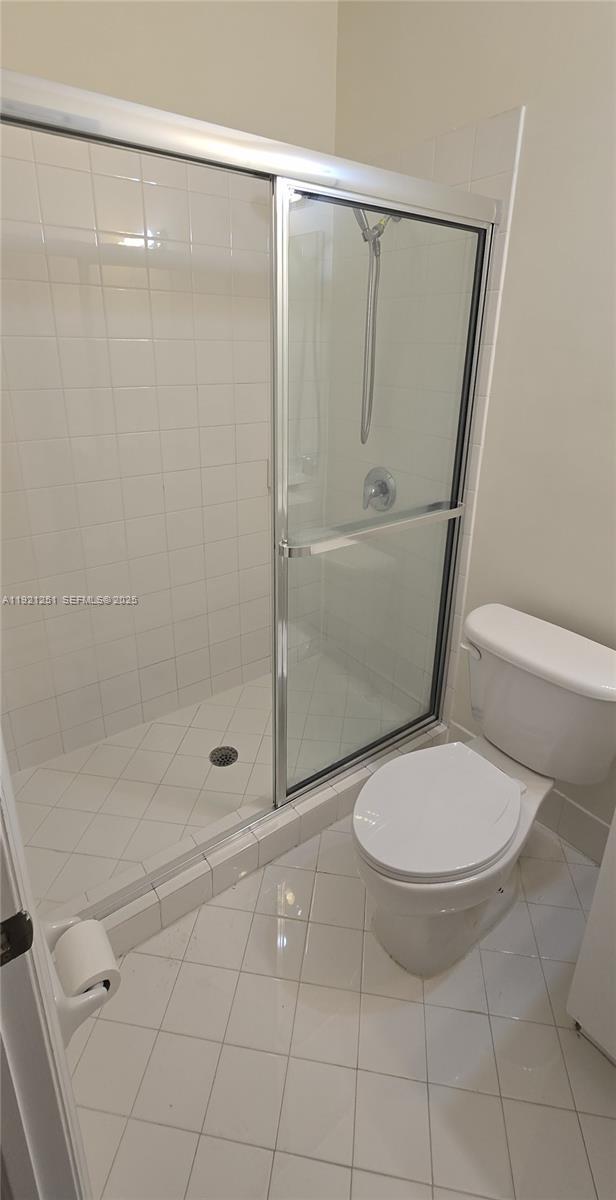 Building Photo - 3320 NE 13th Cir Dr