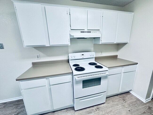 Building Photo - 379 Fantail Loop