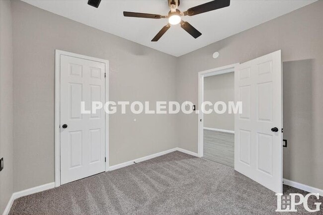 Building Photo - 2025 Caledonia St