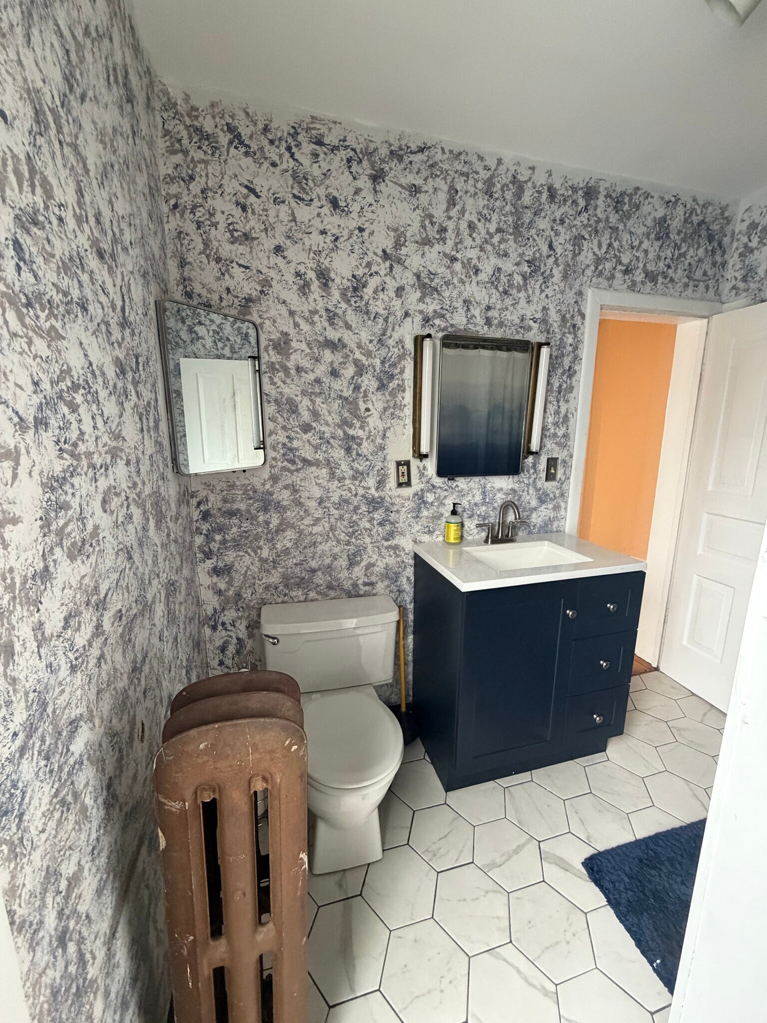 Building Photo - 612 Cherry St