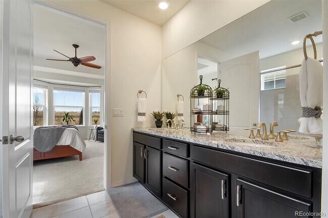 Building Photo - 15337 Quince Cir