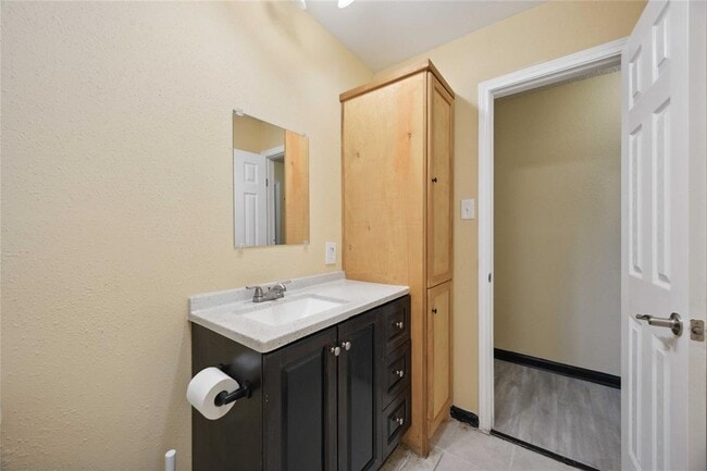 Building Photo - 16210 Delgado Dr
